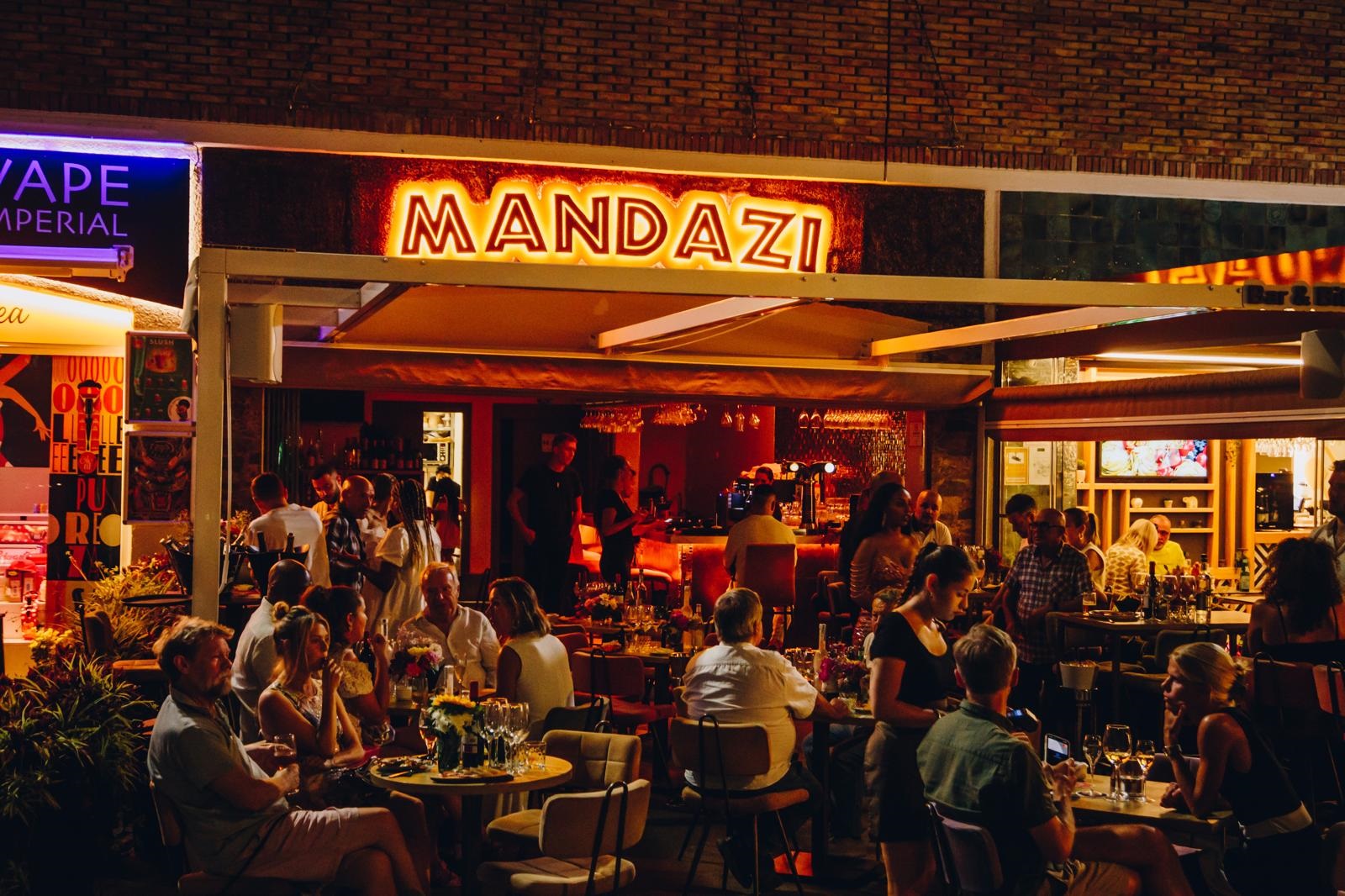 25% off two dishes plus a drink for ONLY 21 Euros at the beautiful Mandazi restaurant in Nueva Andalucía!