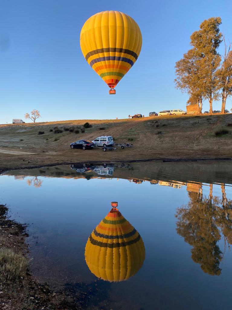 Balloon flight with breakfast, cava and video